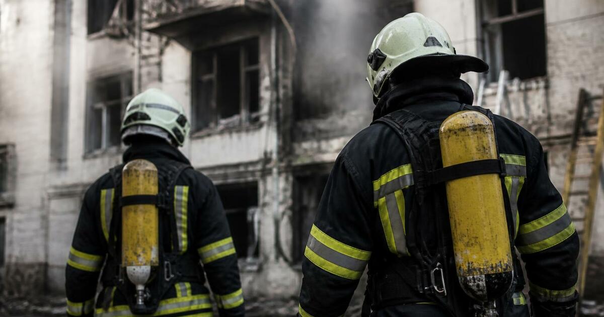 Учения в Дагомысе: как спасали из-под завалов и тушили пожар в больнице Масштабные учения в горбольнице №5 в Дагомысе: ...