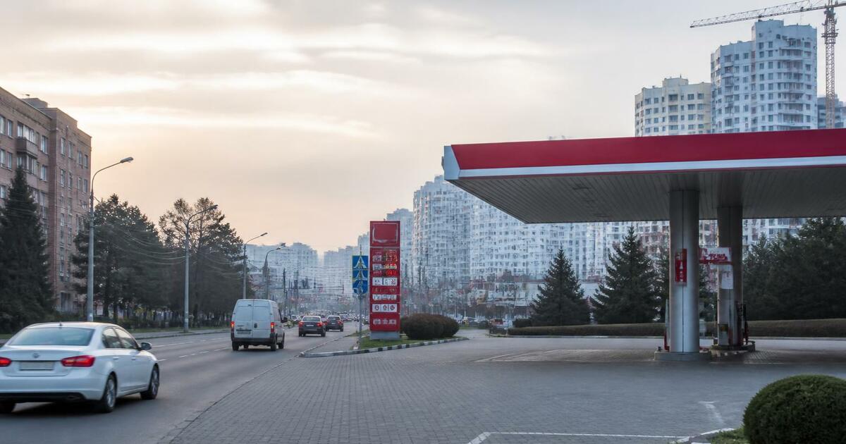 В Краснодаре осталось 77 АЗС: где есть бензин и дизель В Краснодаре резко сократилось число работающих...